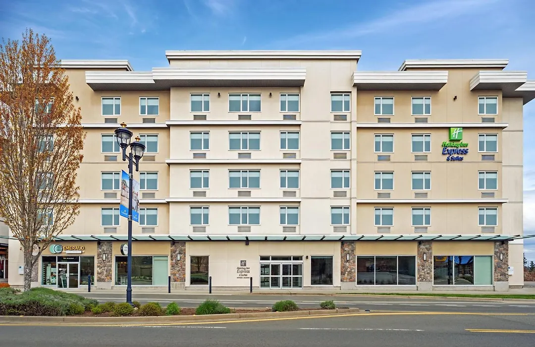 Holiday Inn Express & Suites Victoria-Colwood By Ihg-1